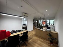 Oxley Bizhub (D14), Office #590664381